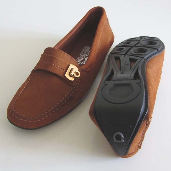 new FERRAGAMO rust suede Gancio driver loafers 7 1/2 B Italy - Picture 4 of 7